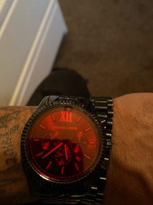 This is my Michael Kors watch I need a battery for it and would like to know if this is something that you would be able to do?