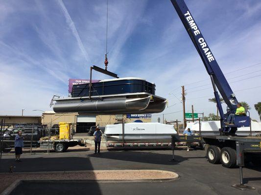 Off loading Crest Pontoons