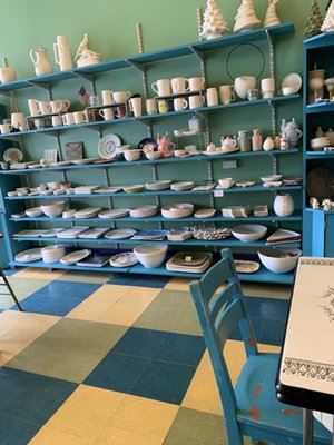 Pottery to paint