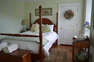 Short Hill Mountain Guest Room