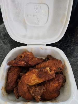 6pc wings.. very good