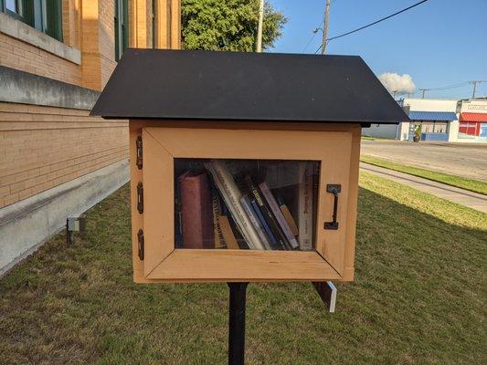 Little Free Library, 201 N Caddo, Cleburne