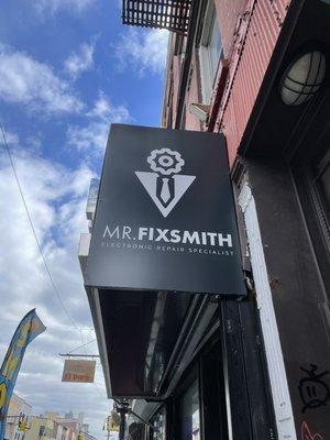 Mr.Fixsmith Electronic Repair Specialist. Come get your device repaired with our Apple Certified Technician