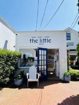 Front entrance to The Little East, East Hampton