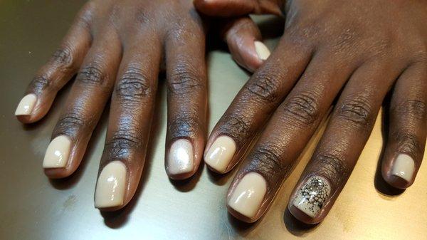 Gel polish service