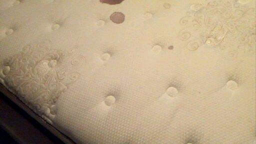 Mattress cleaning stain removal