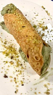 Pistachio Cannoli