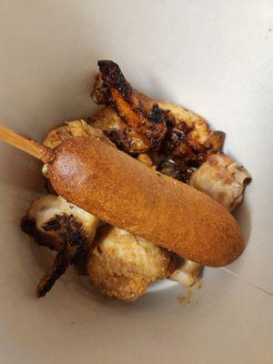 Corndog and 8 piece chicken wing, mix