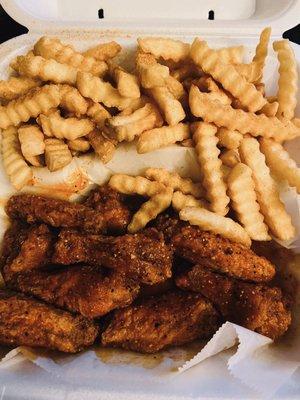 Hot lemon pepper with fries