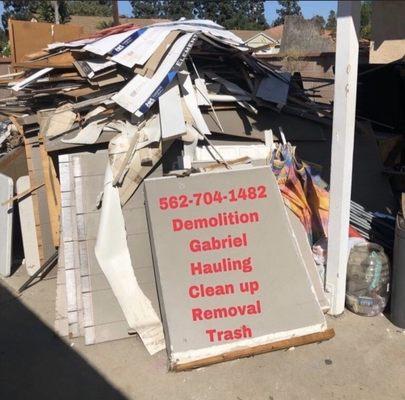 Trash removal hauling clean up garage and demolition