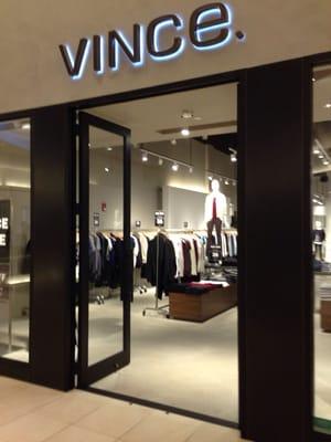 Vince in Fashion Outlet, Rosemont