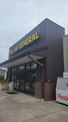 Front of Dollar General