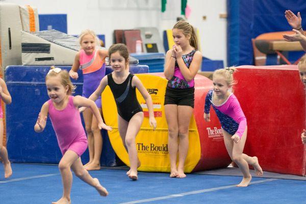 Girls recreational gymnastics classes