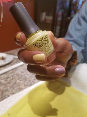 We use Morgan Taylor nail lacquer,this is called Days in the sun. Bring your own sunshine!