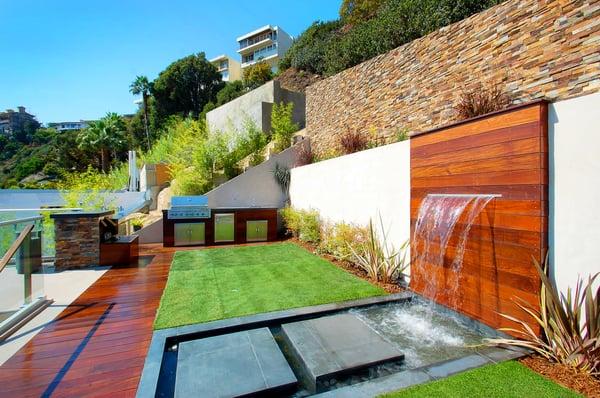 Modern Deck at Pacific Palisades by The Points Group Inc