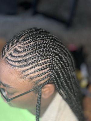 Half feed in and knotless braids