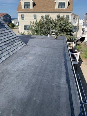 Rubber roof installation