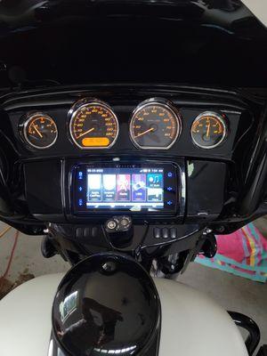 New Soundstream head unit installed.