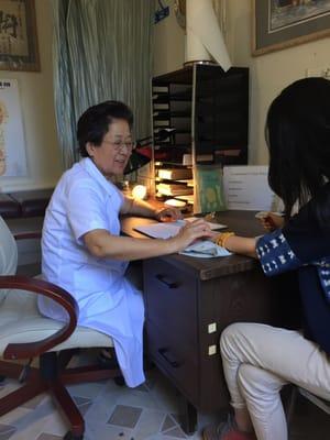 Dr Jiang at work