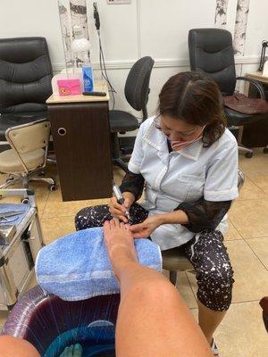 Kayly is fantastic pedis, manis & facial waxing The salon is always very clean and practicing todays health guidelines!