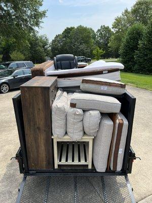 Need help moving? We also offer hauling services.