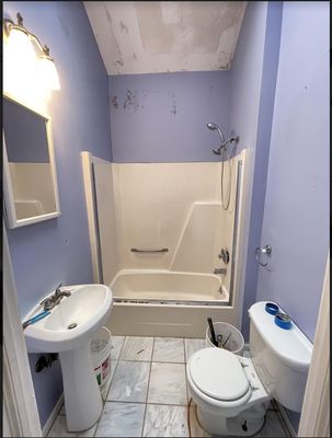 Bathroom remodel before #1