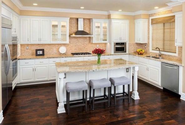 Picture yourself here - in this beautiful family kitchen built with attention to detail and quality to stand the test of time!