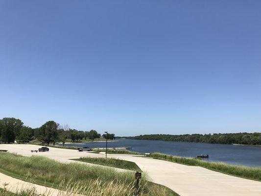 Boat drop ramp