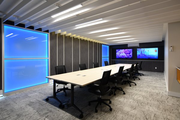 All of our meeting rooms have tons of technology, 4K screens so your presentation is a success