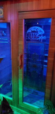 The dry ultraviolet sauna