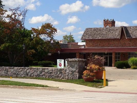 St. Clair Plaza before renovation