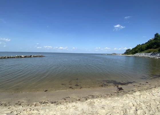 Beach and river @ Fort Boykin