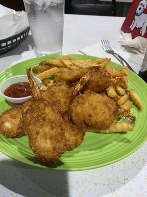 Shrimp basket fried shrimp w fries