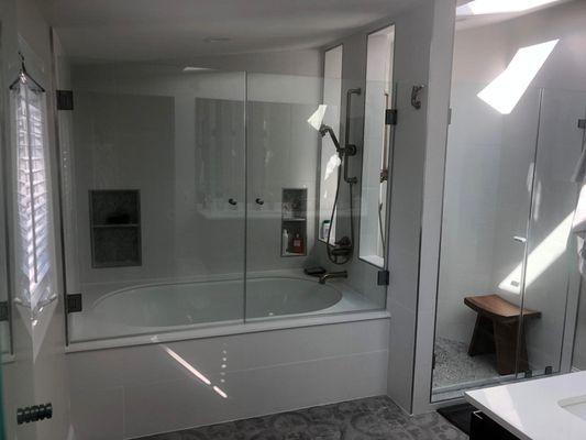 Bathtub and shower doors