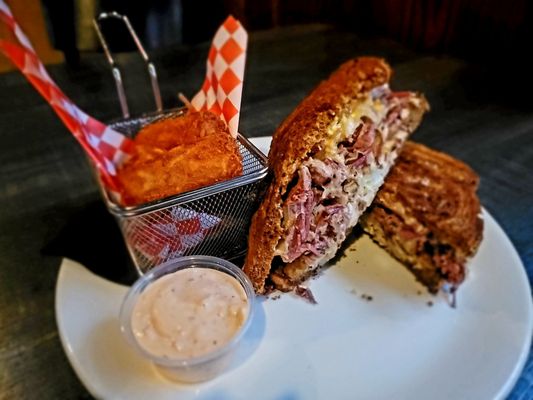 Twisted Reuben