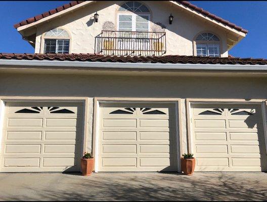 Samples of local garage doors installed in the Bay Area