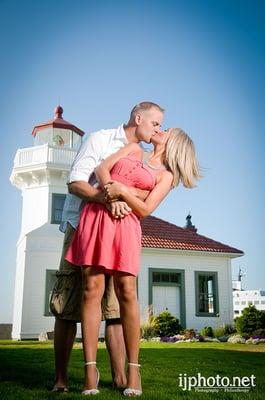 Engaged couple at the Mukilteo Lighthouse.