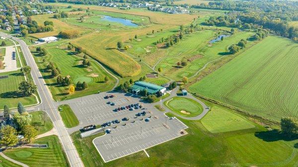 Parking Lot, Clubhouse, & Putting Green