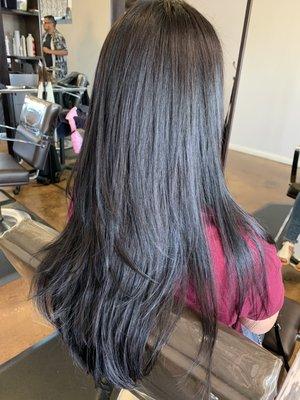 Solid color layered hair cut