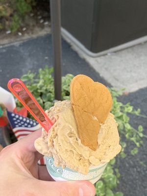 Biscotti in a small cone