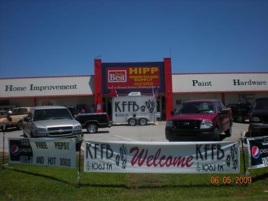 Hipp Modern Builders Supply