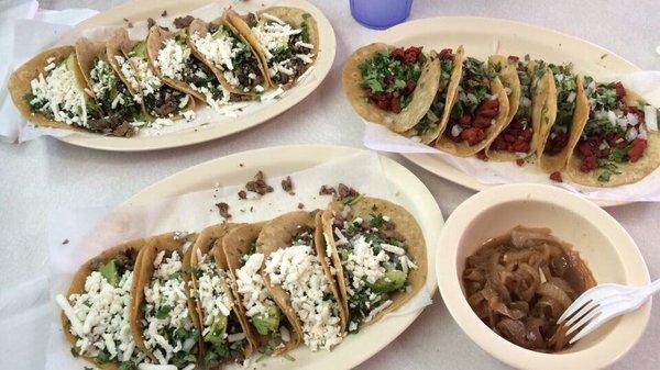 Our order of tacos: 2 of bistec and 1 of pastor.