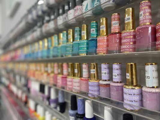 Long wall of polishes