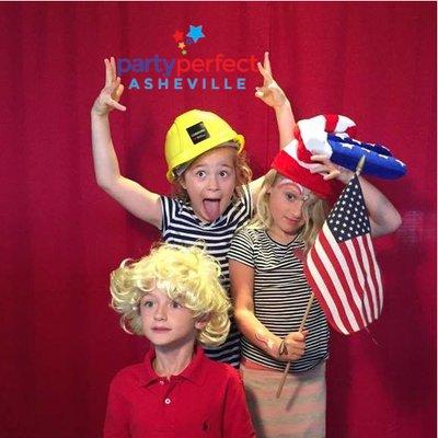 Kids Love our Party Photo Booth. Create lasting memories that you can put on your refrigerator at your next corporate event.