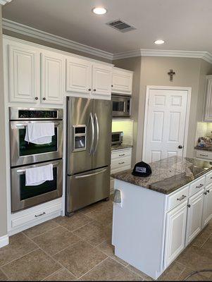 Moorpark kitchen refinish!