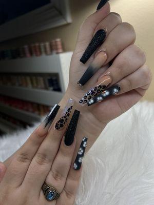 Beautiful black set with cheetah print