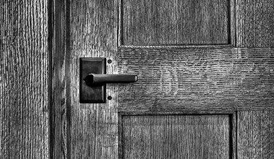 Door detail (Photo: Beau Harbin)