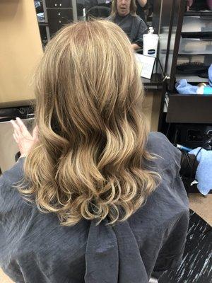 Chocolate gold base with highlights