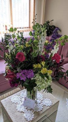 Floral arrangement for mom