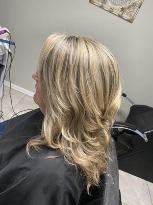 Blonde foils with a few lowlights thrown in